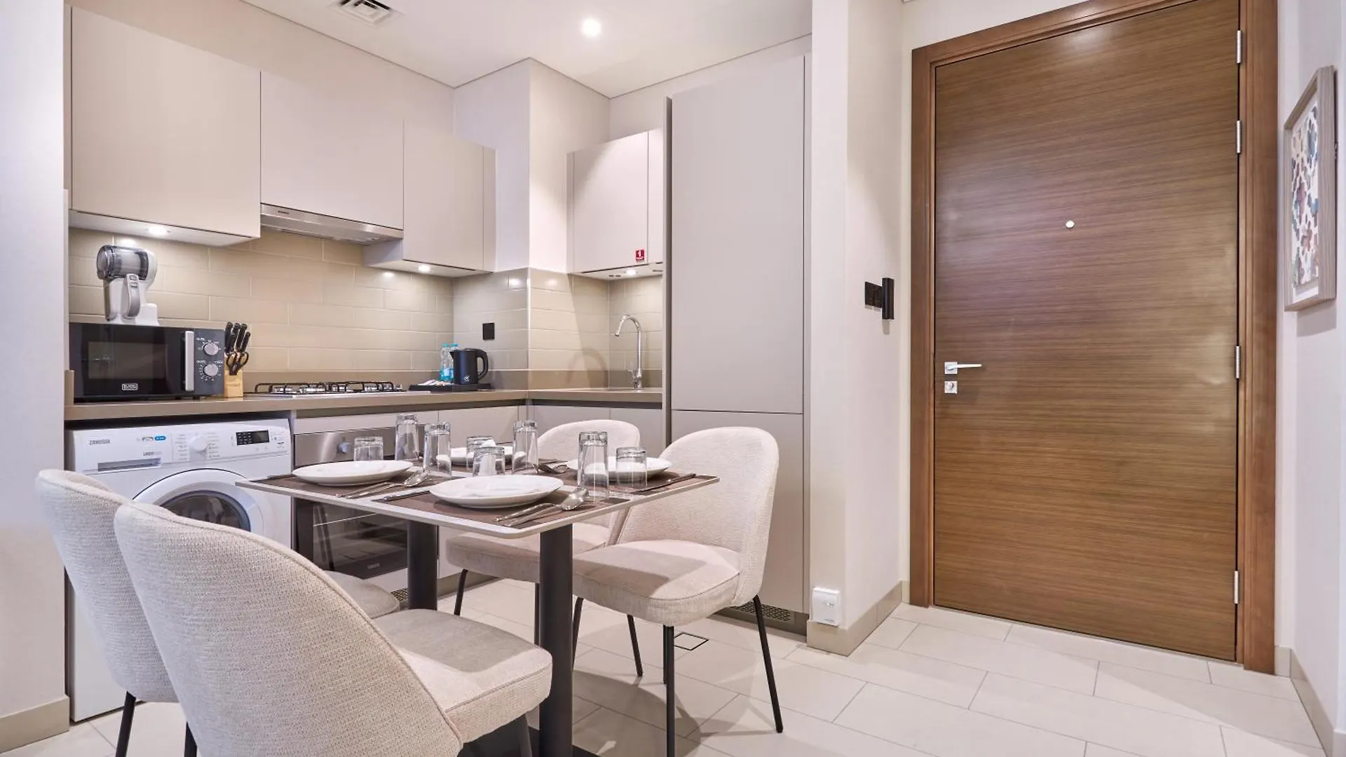 Stay By Latinem Luxury 1Br Holiday Home Cvra 901 Near Downtown Dubai 0*,  United Arab Emirates