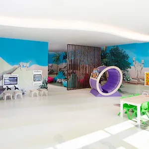 4* Курортный комплекс Centara Mirage